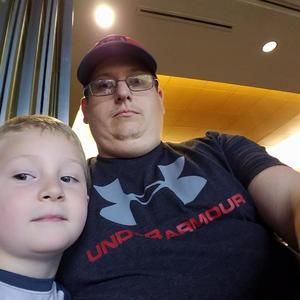 Meet your Posher, Tom